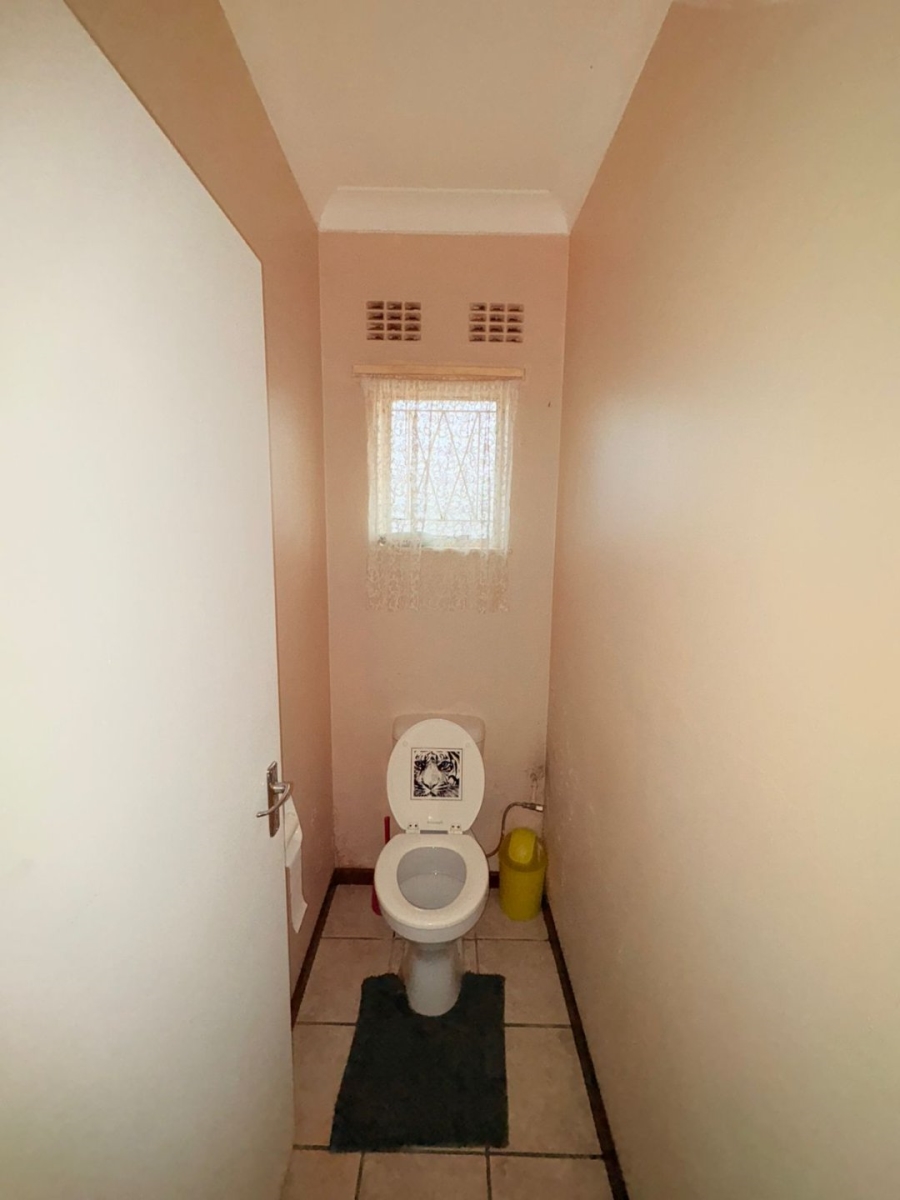  Bedroom Property for Sale in Greenfields Eastern Cape